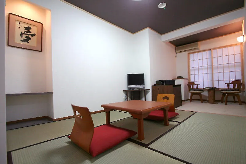 Masutomi Ryokan Hakone